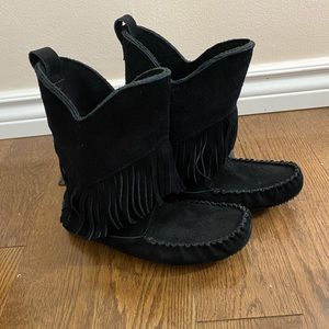 Authentic Manitobah Mucklucks/ Okotoks